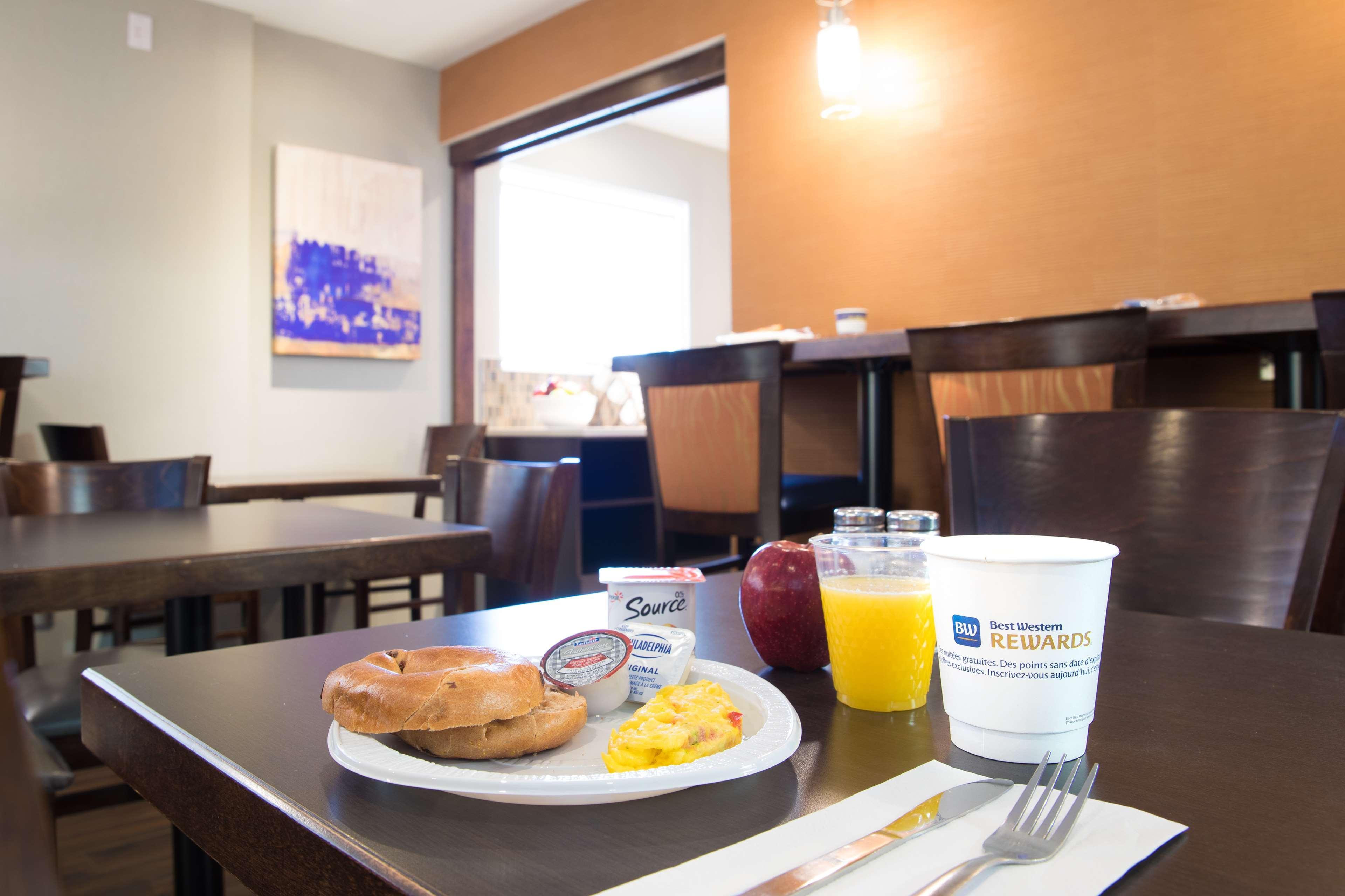 Best Western Plus Mont-Laurier Ngoại thất bức ảnh